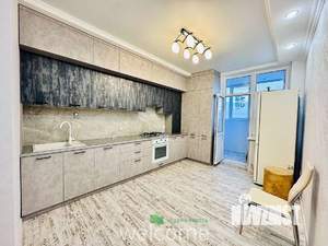 3-к квартира, вторичка, 81м2, 12/18 этаж