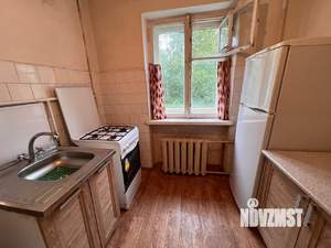 2-к квартира, вторичка, 43м2, 1/4 этаж