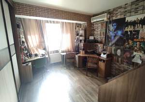 2-к квартира, вторичка, 65м2, 1/10 этаж