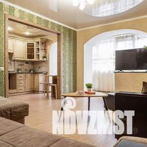 2-к квартира, вторичка, 57м2, 1/5 этаж