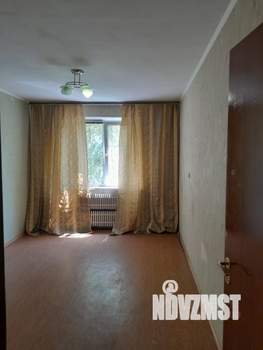 4-к квартира, вторичка, 95м2, 1/9 этаж