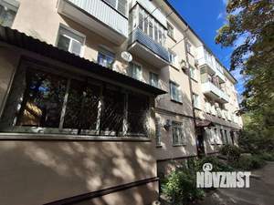 2-к квартира, вторичка, 56м2, 1/4 этаж