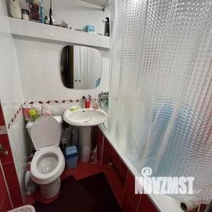 3-к квартира, вторичка, 70м2, 1/1 этаж