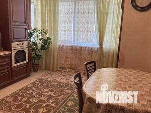 3-к квартира, вторичка, 105м2, 14/16 этаж