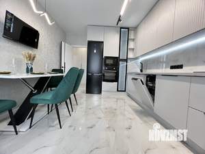 2-к квартира, вторичка, 60м2, 10/18 этаж