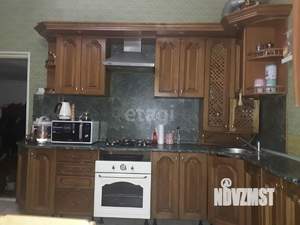 4-к квартира, вторичка, 100м2, 1/1 этаж