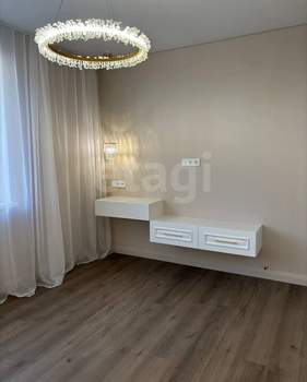 3-к квартира, вторичка, 84м2, 5/8 этаж