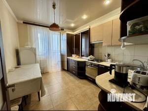 2-к квартира, вторичка, 80м2, 3/5 этаж