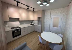 2-к квартира, вторичка, 64м2, 10/12 этаж