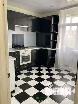 2-к квартира, вторичка, 62м2, 2/18 этаж