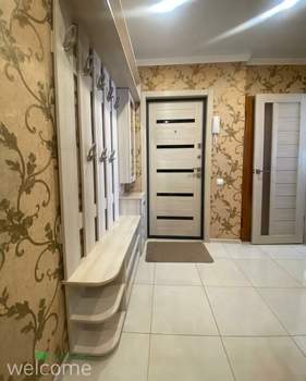 3-к квартира, вторичка, 72м2, 8/9 этаж