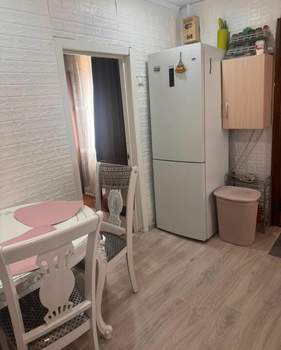 3-к квартира, вторичка, 60м2, 1/1 этаж