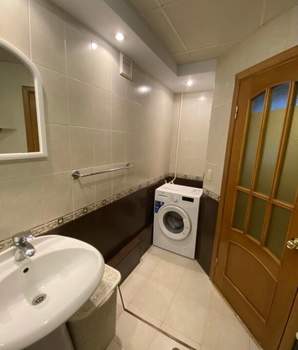 2-к квартира, вторичка, 67м2, 1/5 этаж