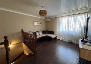 3-к квартира, вторичка, 84м2, 2/2 этаж