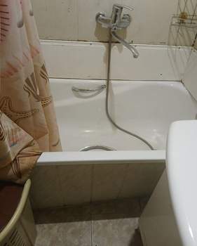 2-к квартира, вторичка, 58м2, 1/1 этаж