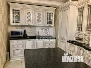 3-к квартира, вторичка, 140м2, 7/10 этаж