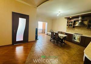 4-к квартира, вторичка, 105м2, 7/8 этаж