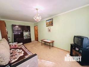 2-к квартира, вторичка, 42м2, 1/5 этаж