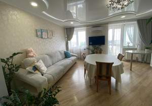 2-к квартира, вторичка, 83м2, 8/17 этаж