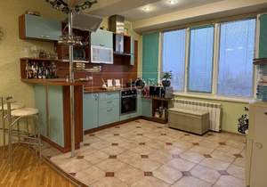 3-к квартира, вторичка, 121м2, 7/9 этаж