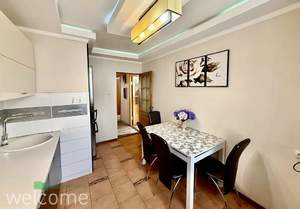 4-к квартира, вторичка, 84м2, 9/9 этаж