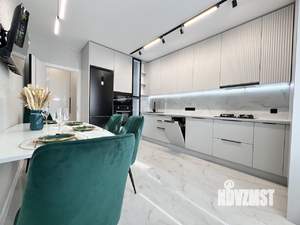 2-к квартира, вторичка, 60м2, 10/18 этаж