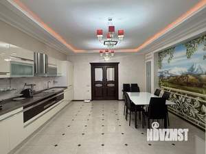 3-к квартира, вторичка, 160м2, 11/11 этаж