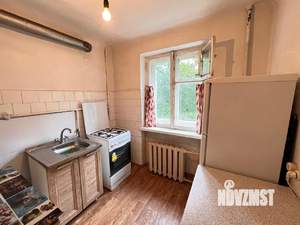 2-к квартира, вторичка, 43м2, 1/4 этаж