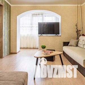 2-к квартира, вторичка, 57м2, 1/5 этаж