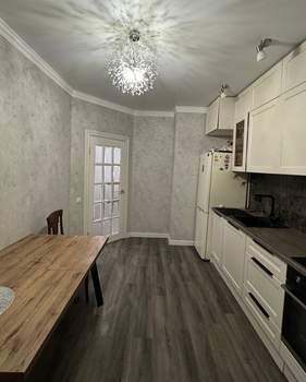 2-к квартира, вторичка, 63м2, 9/19 этаж