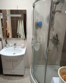 2-к квартира, вторичка, 58м2, 10/13 этаж