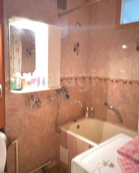 3-к квартира, вторичка, 56м2, 2/5 этаж