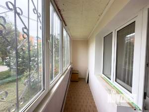 2-к квартира, вторичка, 70м2, 1/6 этаж