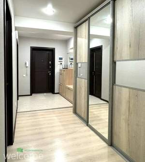 3-к квартира, вторичка, 100м2, 8/10 этаж