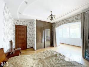 4-к квартира, вторичка, 168м2, 2/8 этаж