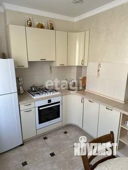 2-к квартира, вторичка, 54м2, 1/10 этаж