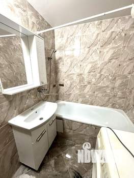 2-к квартира, вторичка, 53м2, 1/5 этаж