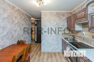 2-к квартира, вторичка, 49м2, 1/6 этаж