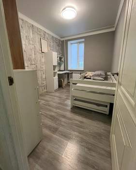 4-к квартира, вторичка, 80м2, 3/9 этаж